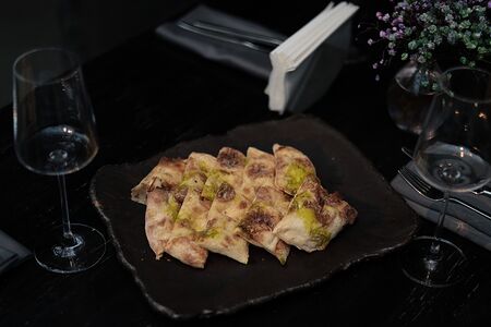 Фокачча с трюфелем и пармезаном