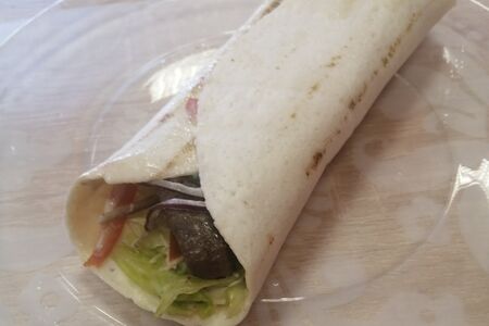 Ролл с олениной гриль