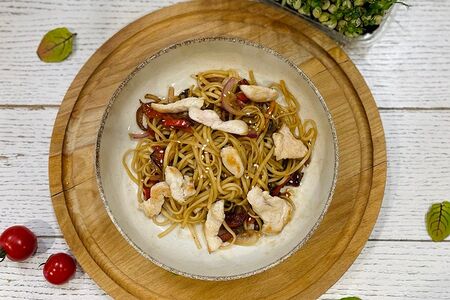 Вок с курицей