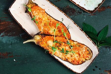 Запеченный баклажан по-батумски