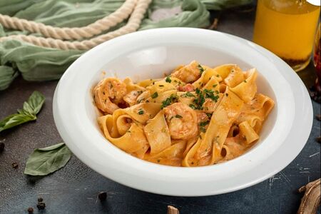 Феттуччине с креветками