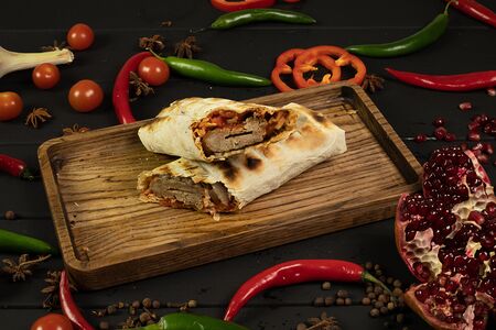 Люля-кебаб куриный в лаваше