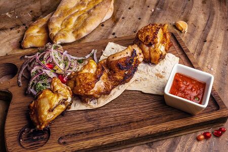 Куриное бедро на мангале