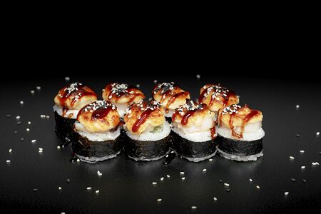 Запечённый ролл с мидиями