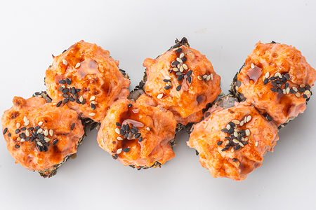 Запеченный ролл с лососем