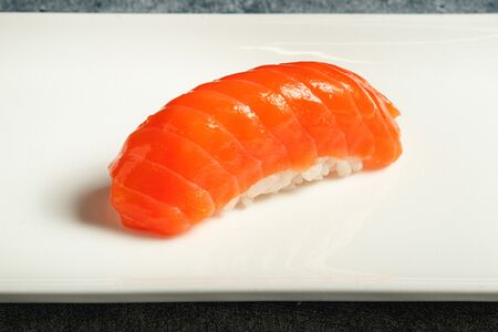 Суши с Лососем