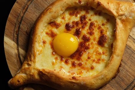 Хачапури по-аджарски