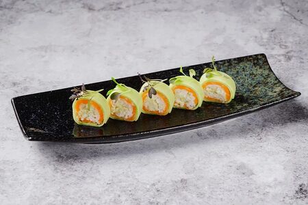 Ролл зелёный