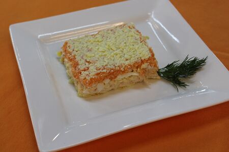 Салат Мимоза с горбушей