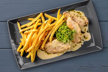 Куриная грудка в сливочном соусе