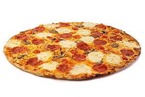 Итальянская пицца с Моцареллой и пепперони на тонком тесте