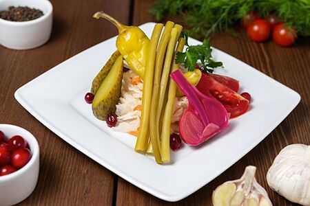 Тарелка солений