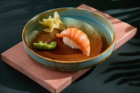 Суши с Лососем