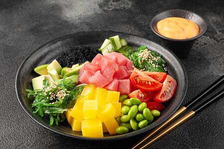 Поке с тунцом спайси