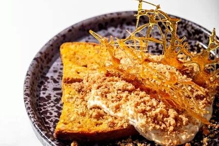 Морковно-карамельный