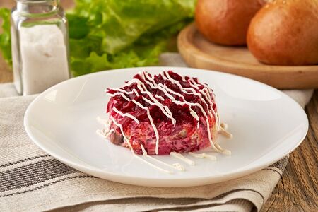 Салат сельдь под шубой