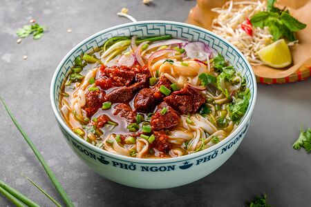 Фо Шот Ванг