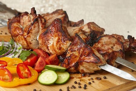 Шашлык из cвинoй шеи