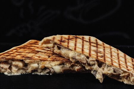 Тортилья Жюльен с телятиной