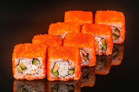 Ролл Калифорния с крабом