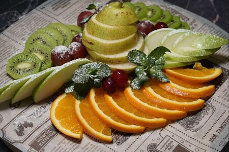 Тарелка из Сезонных фруктов