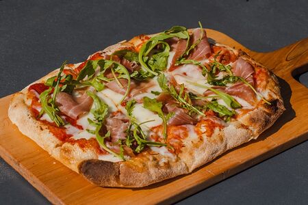 Пицца Парма, руккола