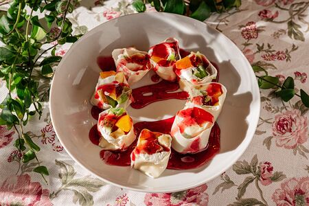 Сладкий фруктовый ролл