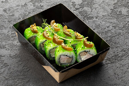 Ролл с креветкой и перцем халапенью