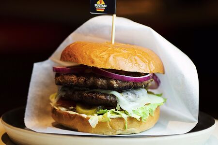 Double Old School Burger халяль