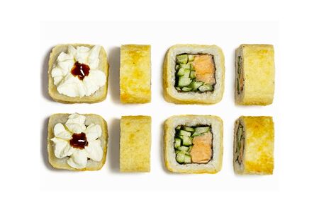 Жареный ролл Чиз с лососем