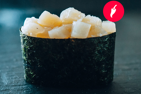 Гункан с гребешком