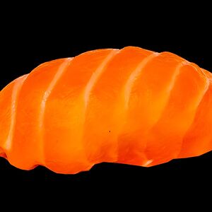 Суши с лососем