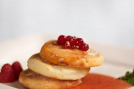 Сырники со сметаной