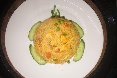 Жареная куриная грудка с рисом Com ga