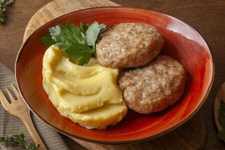 Куриные котлеты с пюре