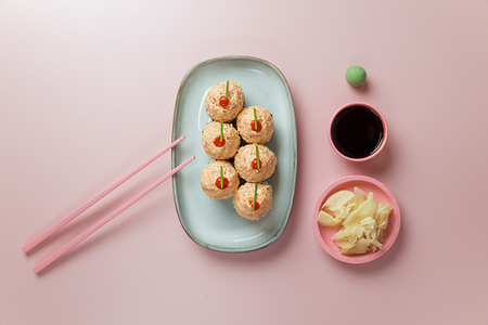 Острый ролл с тунцом