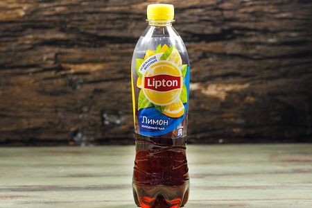 Холодный чай Lipton Лимон