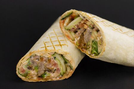 Шашлык из свинины в лаваше стандарт