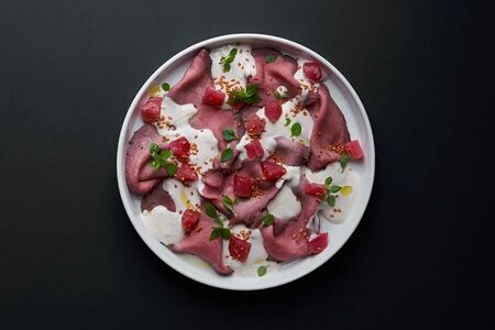 Вителло тоннато с тунцом