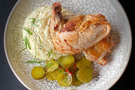 Цыпленок с картофельным пюре