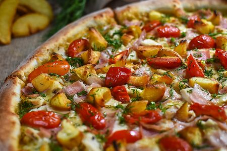 Пицца с беконом