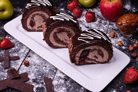 Рулет шоколадный