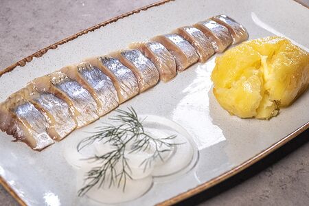 Сельдь с картофелем