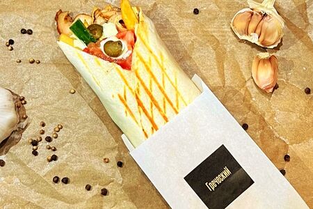 Ролл в пшеничной тортилье Греческий