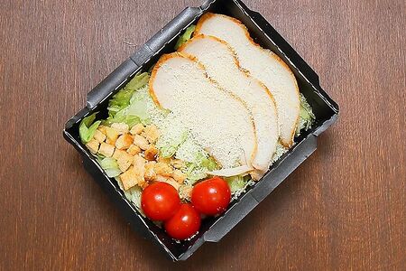 Салат Цезарь с курицей