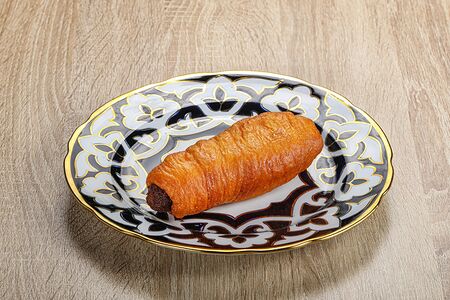 Сосиска в тесте жареная