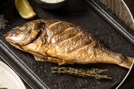 Дорадо с соусом тартар