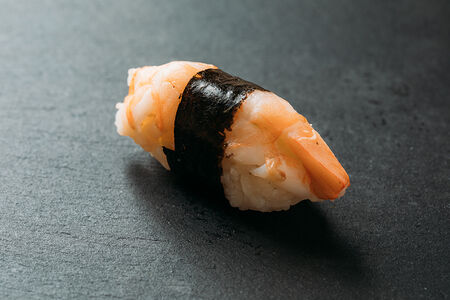 Суши с креветкой