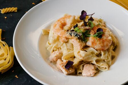 Паста с лососем