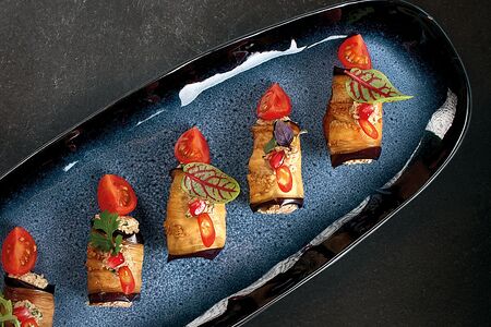 Рулетики из баклажанов